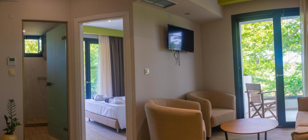 Aparthotel Domus Hospitality à Vourvourou Extérieur photo